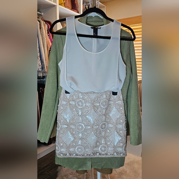 H&M semi-sheer tank. Size 4. - Picture 5 of 5